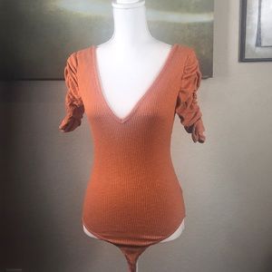 NWT Fashion Nova Thong Bodysuit in size S